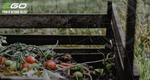 ANLEGEN EINES KOMPOSTHAUFENS FÜR GRASSCHNITT UND GARTENABFÄLLE